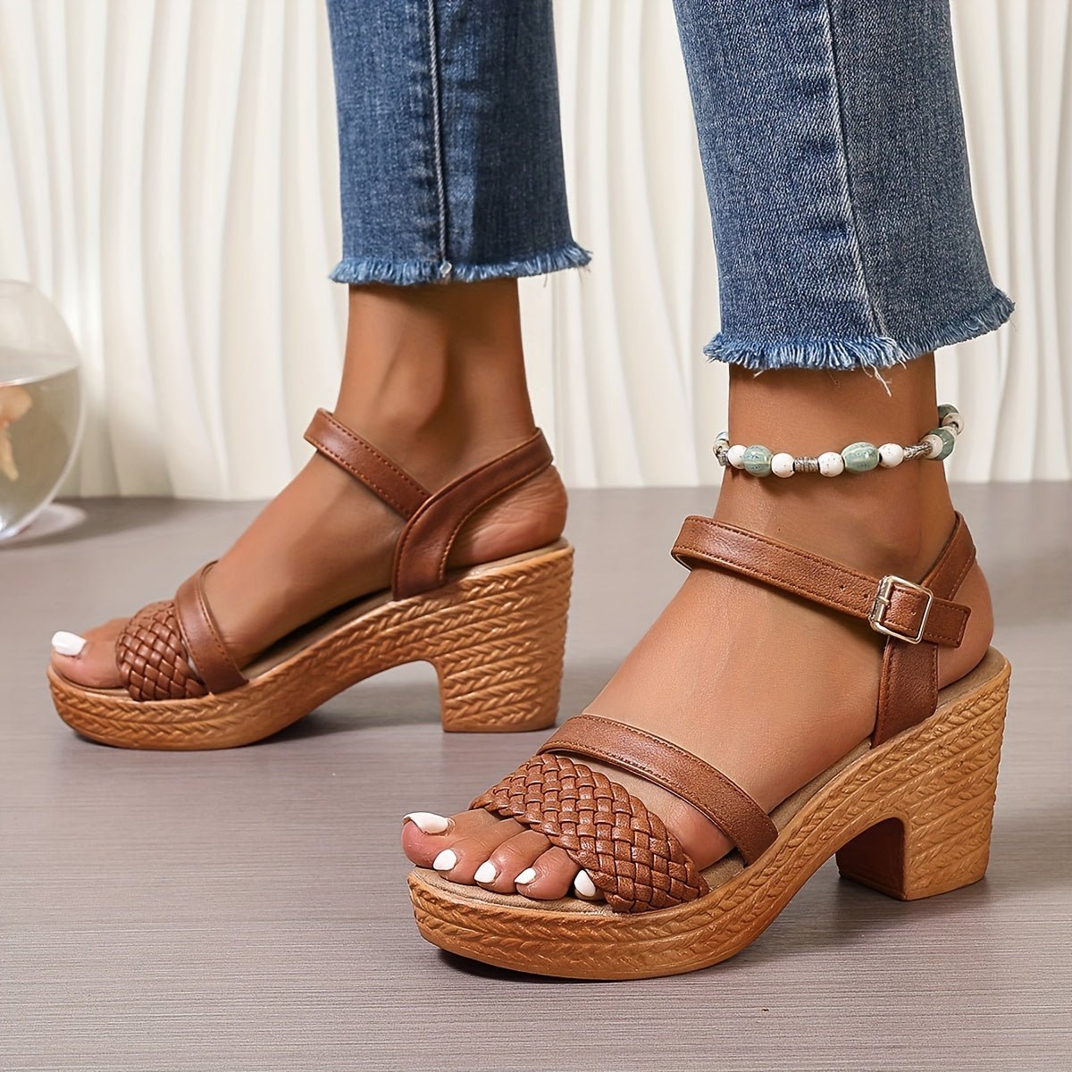 Brown / 10