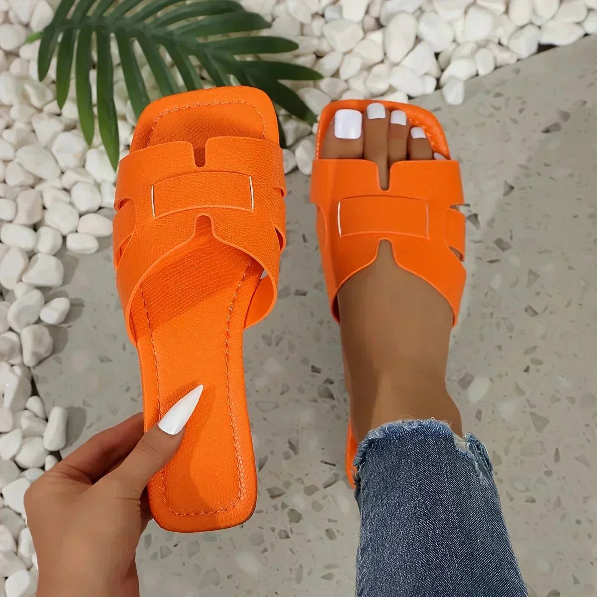 Orange / 11